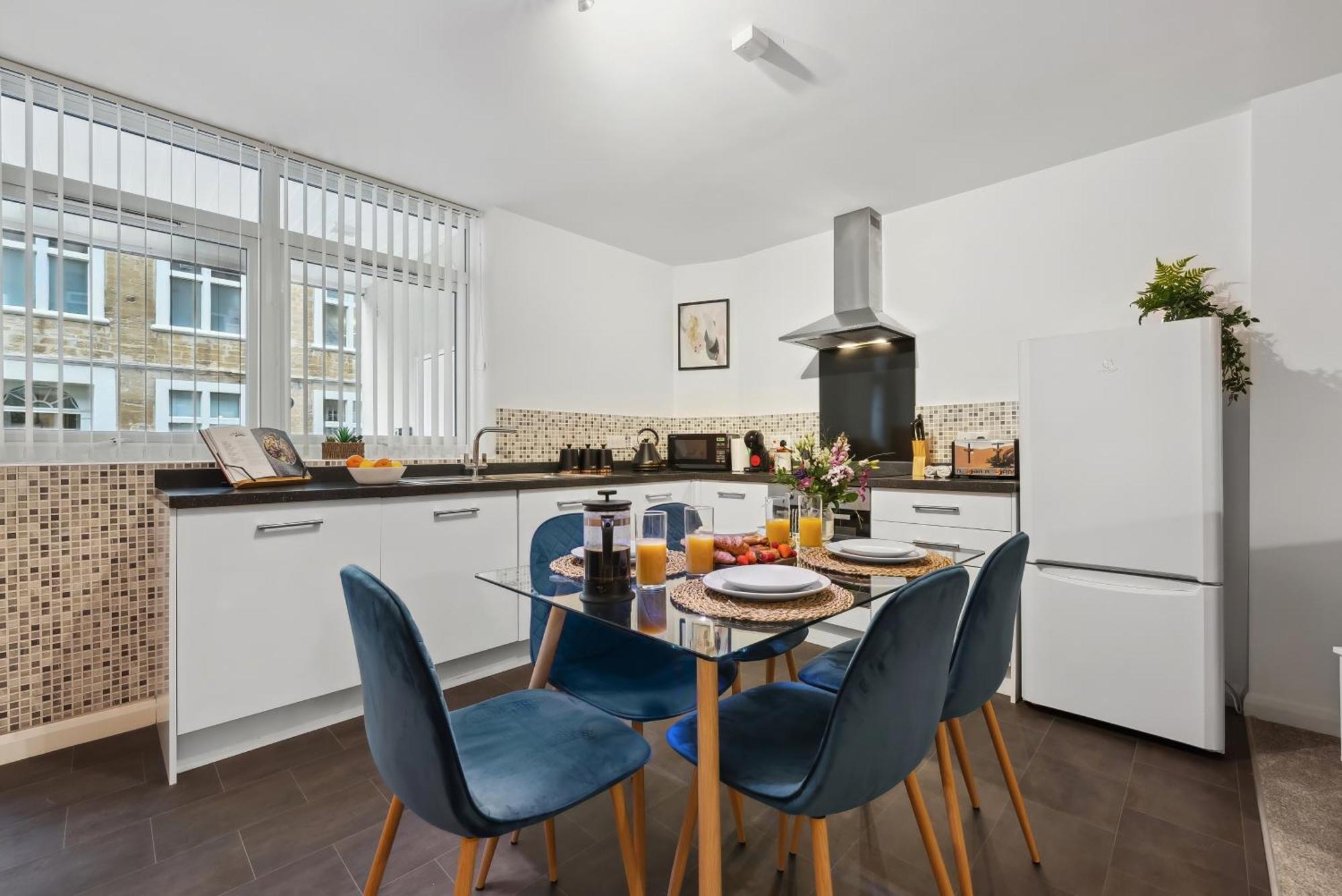 Corinium Lodge - Town Centre Apartment Cirencester Luaran gambar